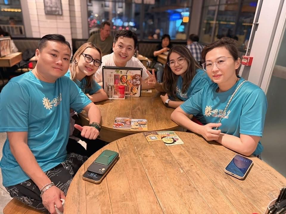 晴天基金夢啟航計劃義工團隊行動前交流會面，討論基層家庭支援安排與家訪流程，計劃由黃君俠推動